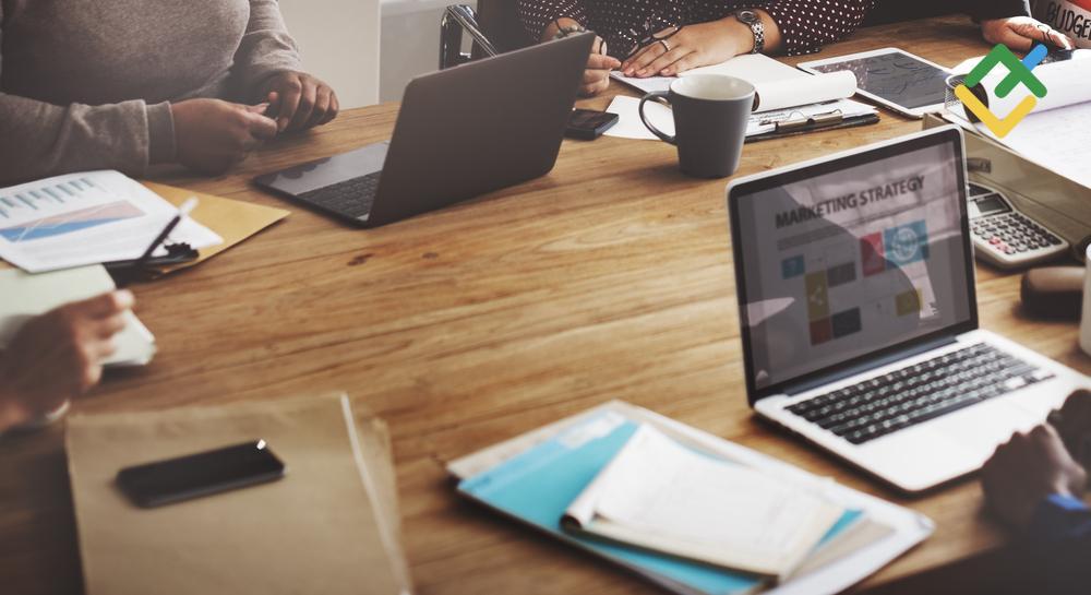 LiteFinance: Strategi perdagangan dikombinasikan dengan Indikator Standar Deviasi