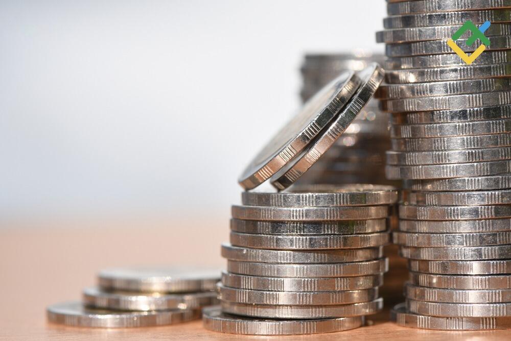 LiteForex: Srebrne Monety