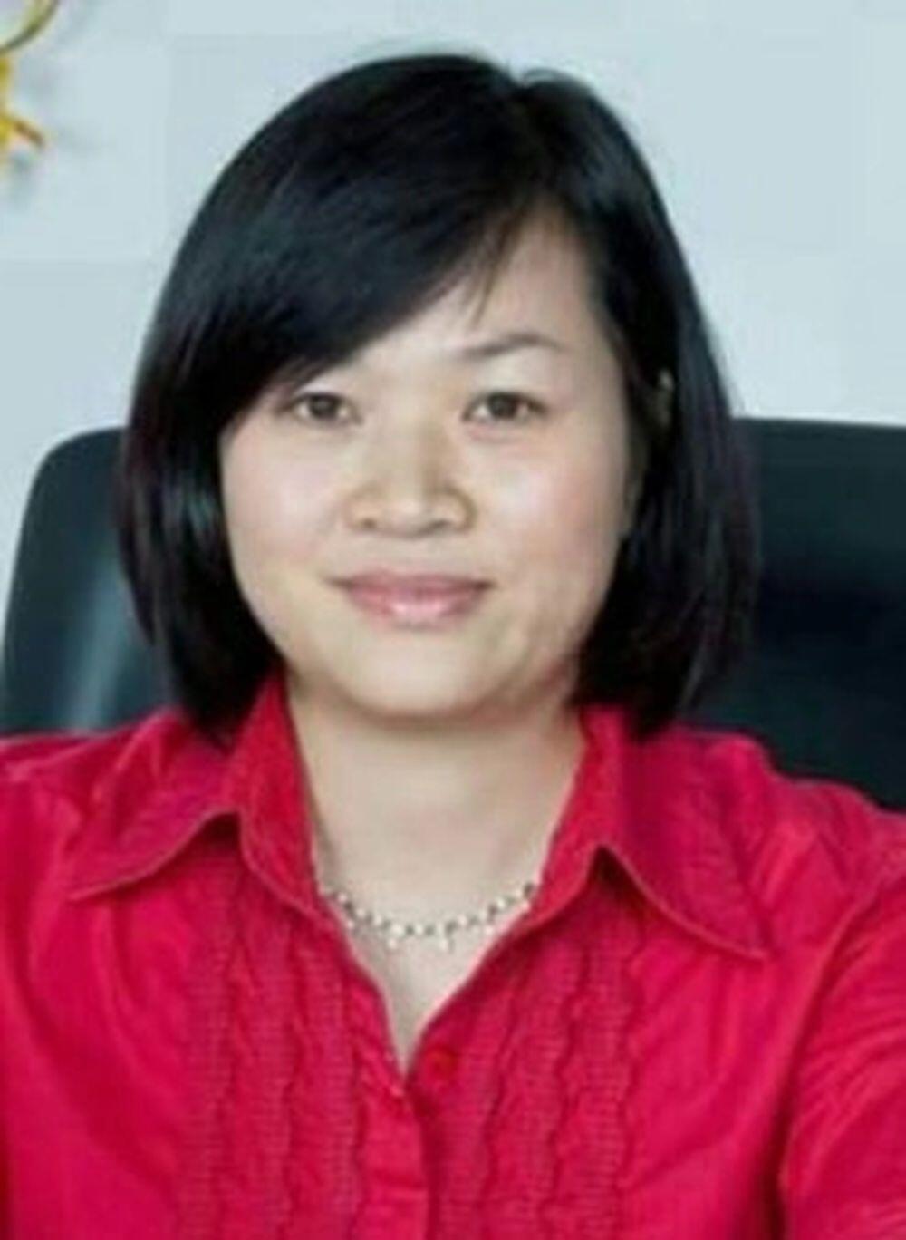 LiteFinance: Pham Thuy Hang (Vingroup)