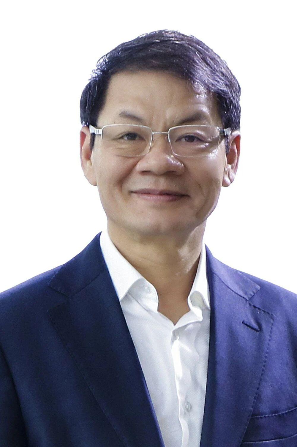 LiteFinance: Tran Ba Duong & Family (THACO)