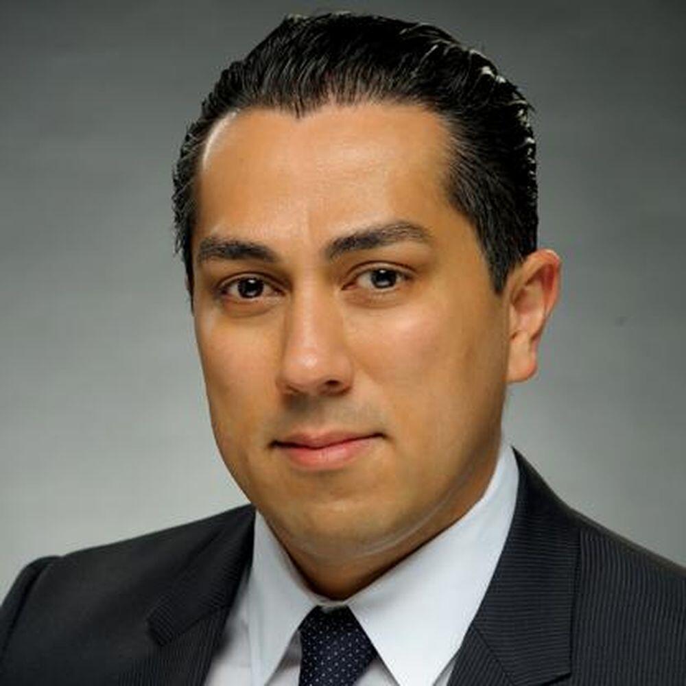 لایت فایننس: بهداد اقبالی سرمایه گذار خصوصی و بنیانگذار Clearlake Capital