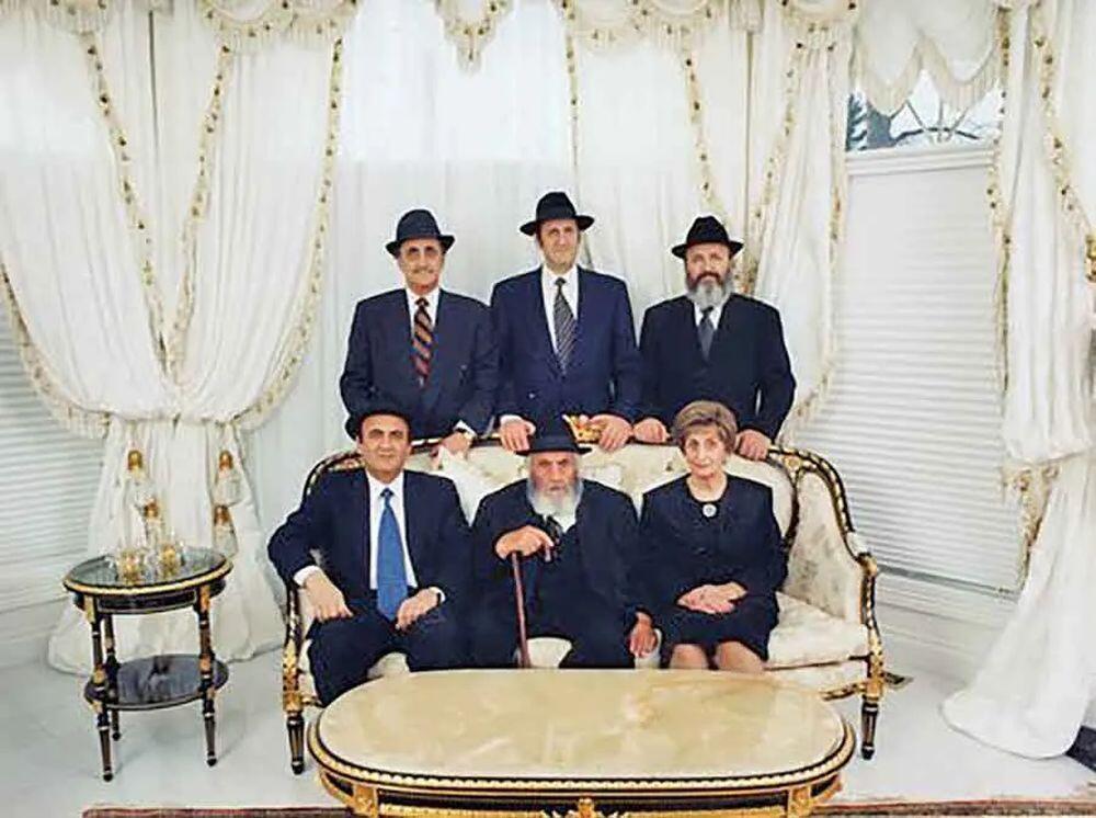 لایت فایننس: خانواده قرمزیان یکی از ثروتمند ترین خانواده های ایرانی خارج از ایران