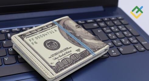 Dolar AS Menguat Seiring The Fed Terjebak di Sudut Pengetatan. Perkiraan pada 14.09.2026