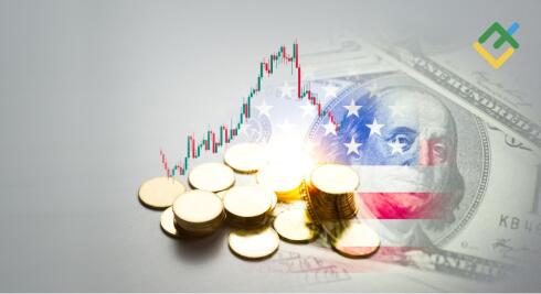 Dollar AS Melemah Seiring Munculnya Kembali Kekhawatiran Bea Tarif. Perkiraan pada 18.08.2025