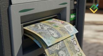 Aussie mengincar kenaikan lebih lanjut karena peluang kenaikan suku bunga masih terbuka. Perkiraan untuk 04.03.2026