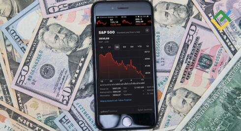 Menurunnya keuntungan S&P 500 semenjak pemilihan Trump. Perkiraan untuk 05.03.2025